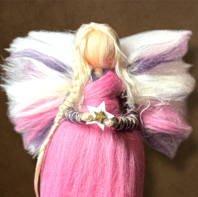 Uldengel, lyserød og lilla med stjerne