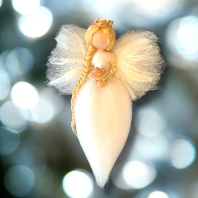 Engel, Hvid med gul/brun Paddehat og Krone