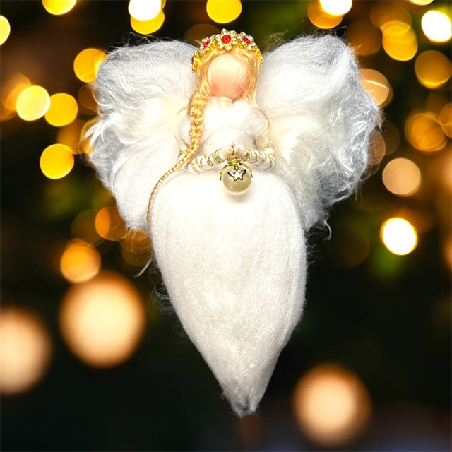 Juleengel, Hvid med julekugle og diadem