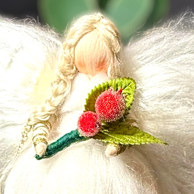 Juleengel, Hvid med bær og blade