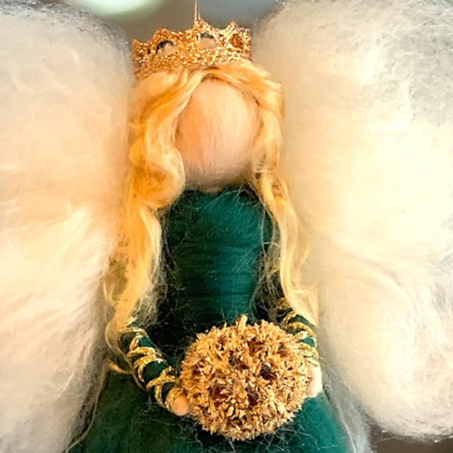 Fe, Grøn med Krone og Guldkugle