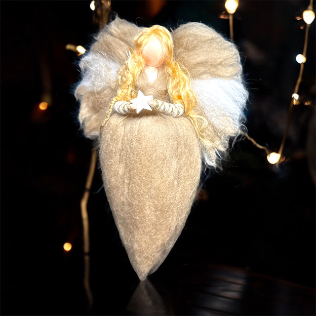 Juleengel, Brun med hvid stjerne