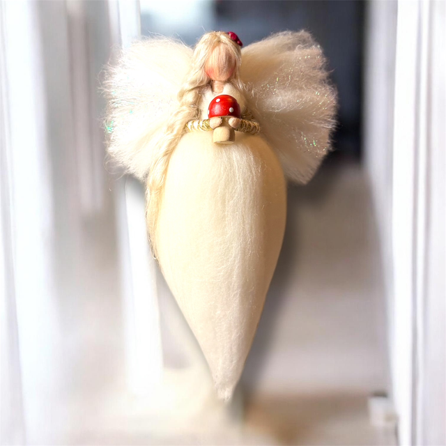 Uldengel, hvid med svamp