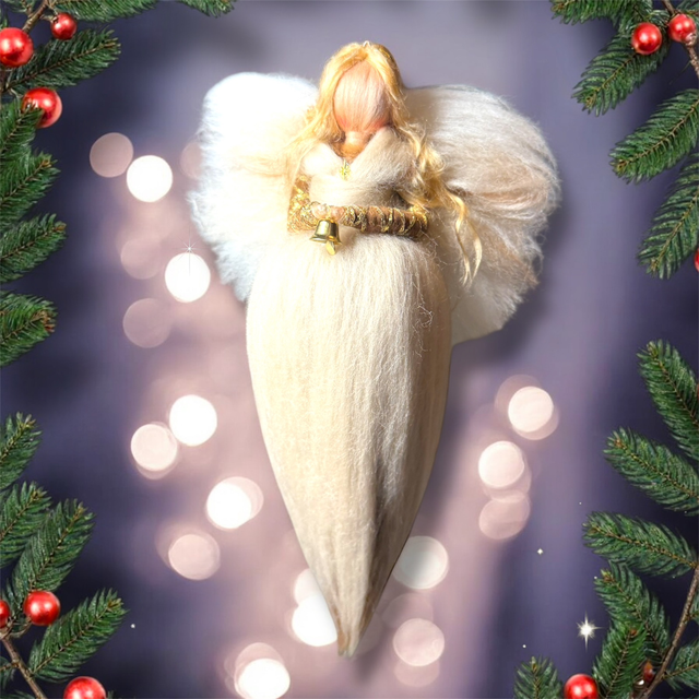 Juleengel, Beige med klokke, lille stjerne og måne