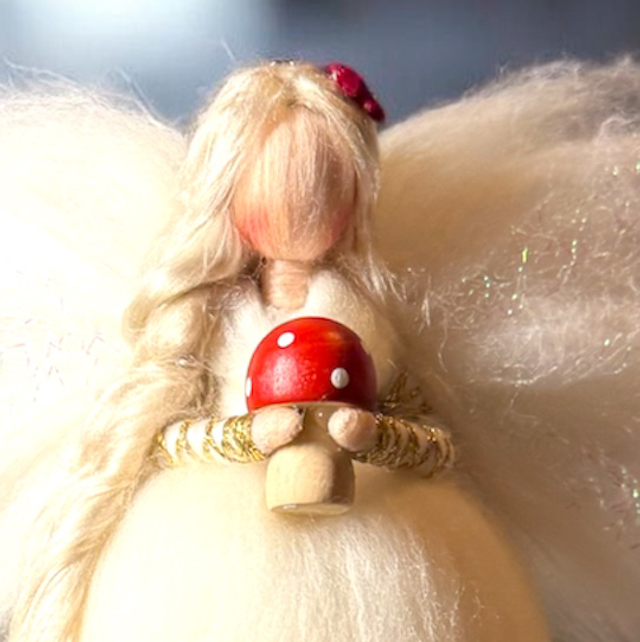 Uldengel, hvid med svamp