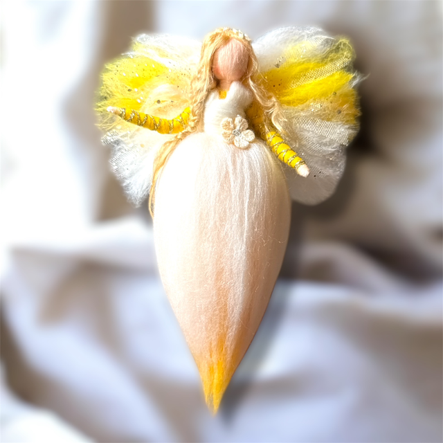 Uldengel, gul med glitter og blomster