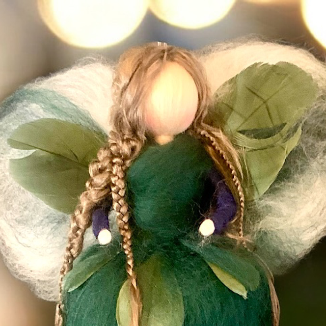 Uldengel/Fe, Grøn med Fjer