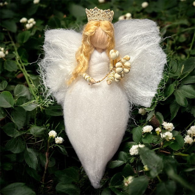 Engel, Hvid med Gren, Krone af Guld