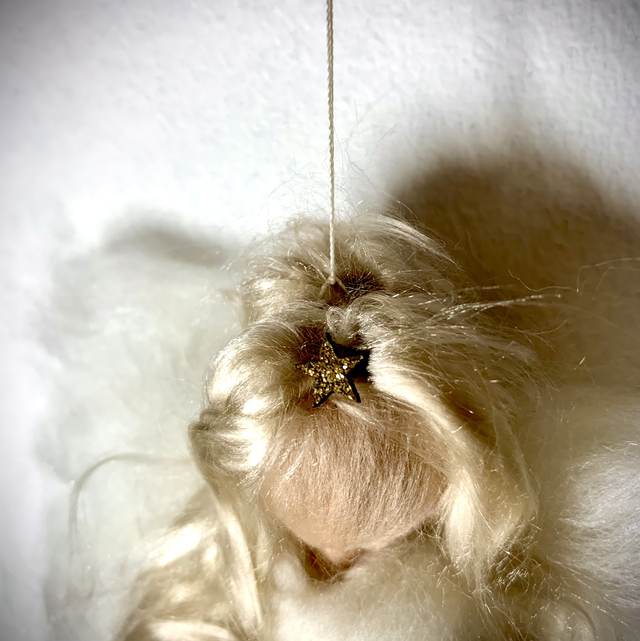 Engel, Hvid med lys og lille Stjerne i håret