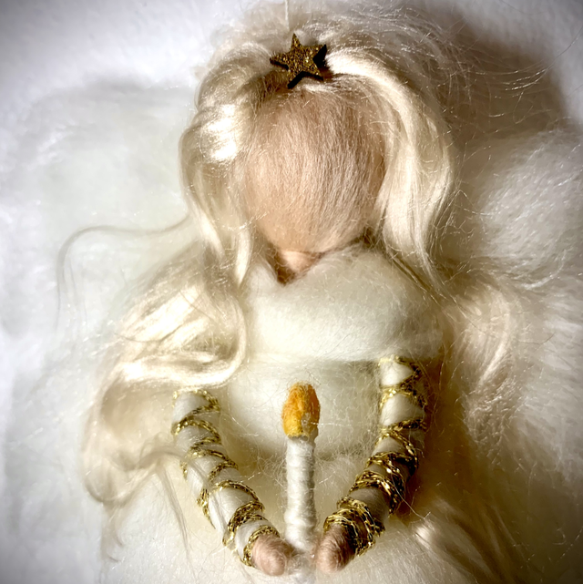 Engel, Hvid med lys og lille Stjerne i håret