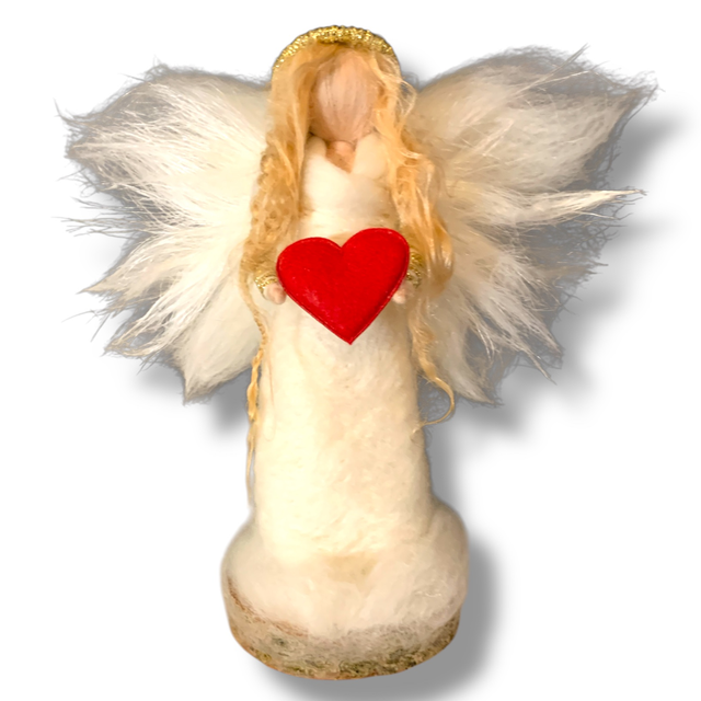 Engel med rødt hjerte  - På træskive